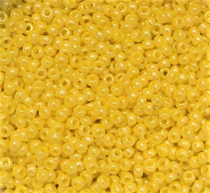 Toho Seed Beads size 11/0 Opaque Luster Dandelion TRD-128